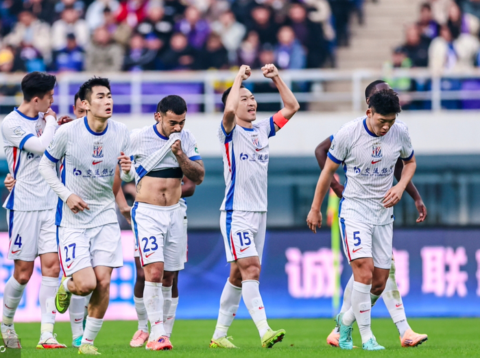 今晨上海申花外线爆发：德国杯节点到来；质疑声仍在；球队文化再被提及的简单介绍