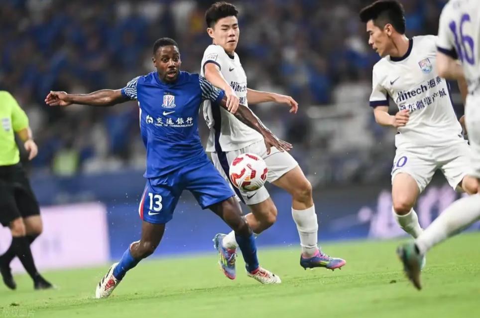 关于成都蓉城内部会议纪要流出——今晨绝杀压哨，中超使命明确，年轻球员得到机会的信息